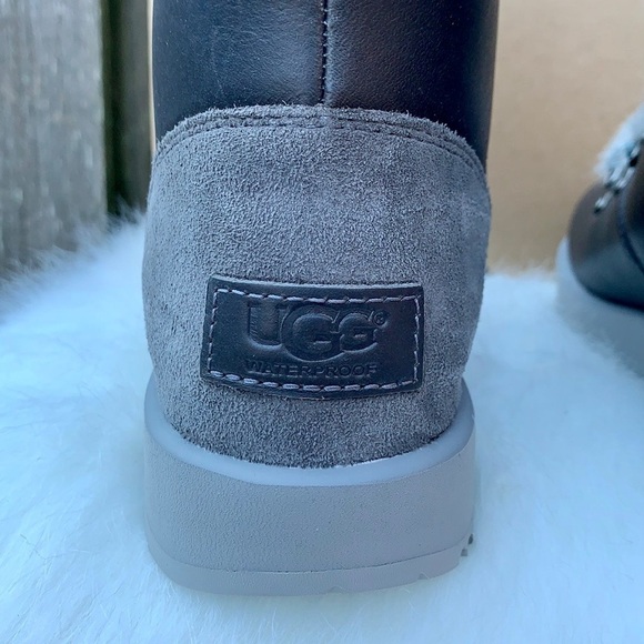 UGG Viki Waterproof NEW Lace Up Shearling Lined Winter Snow Rain Boots Size 5.5 - Picture 4 of 9